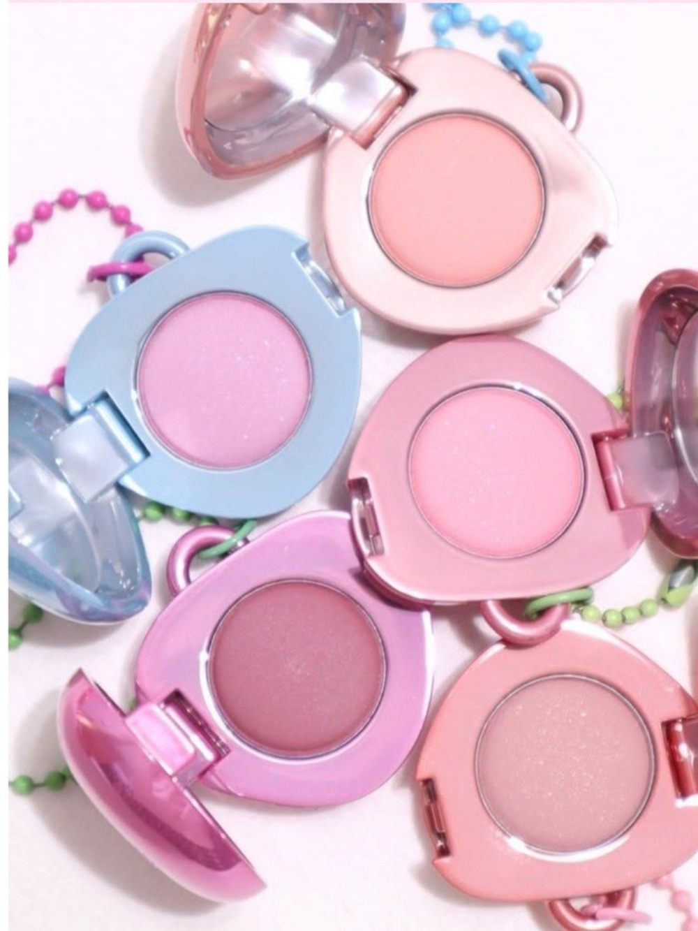 FWEE Eye Shadow Keyring Blue Heart in Dreamy Pink NIB